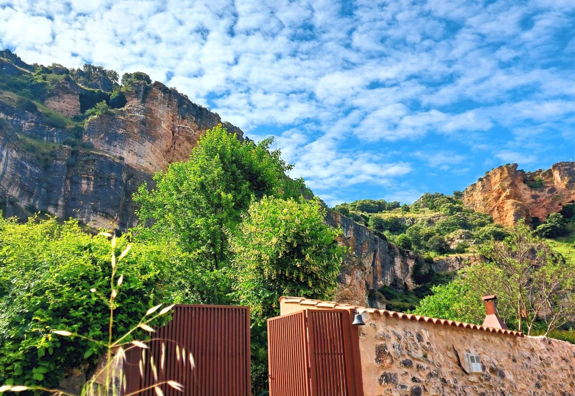 Casa Corazon De Piedra En El Rio Dulce Pensionat Aragosa Eksteriør billede