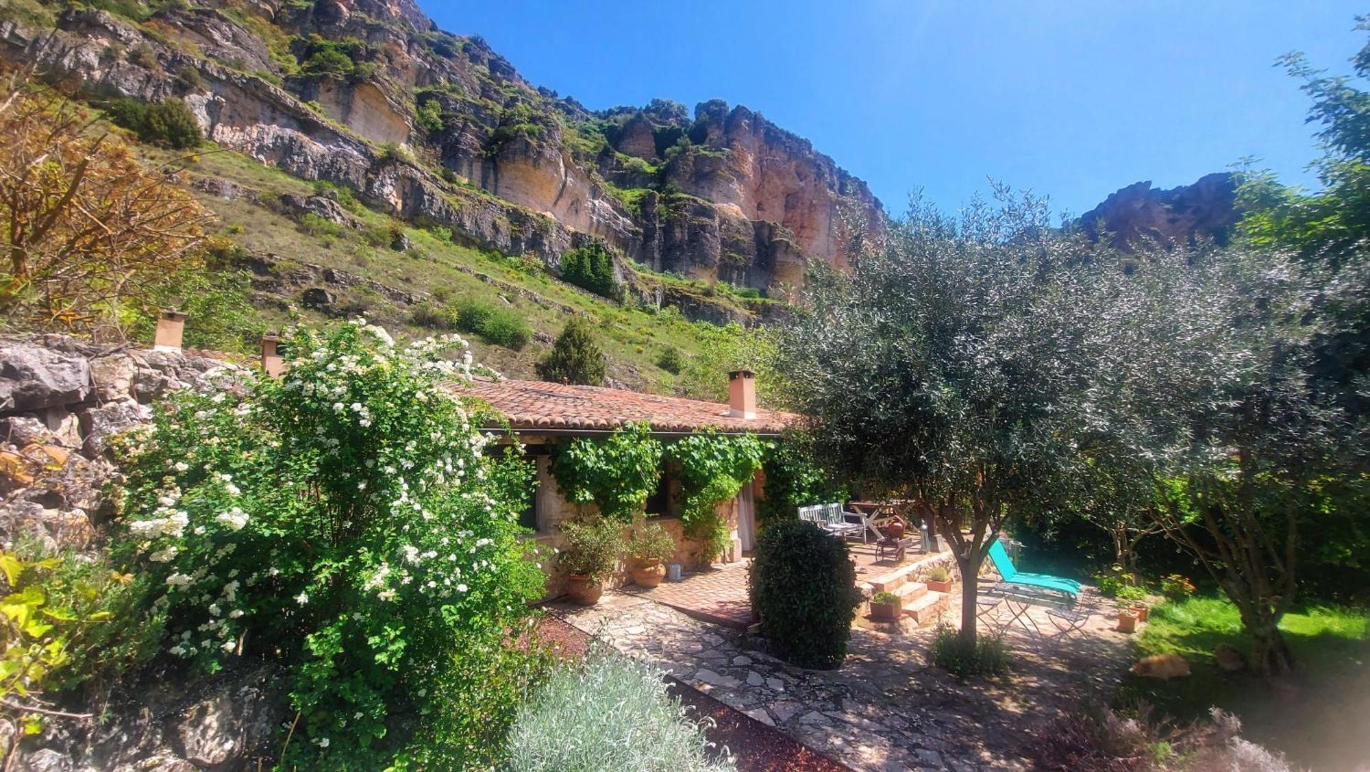 Casa Corazon De Piedra En El Rio Dulce Pensionat Aragosa Eksteriør billede