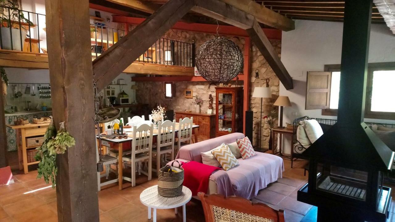Casa Corazon De Piedra En El Rio Dulce Pensionat Aragosa Eksteriør billede